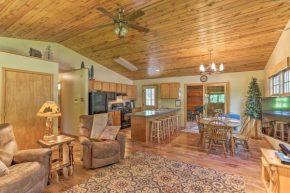 Family Cabin with Hot Tub and Patio - 9 Mi to Deadwood